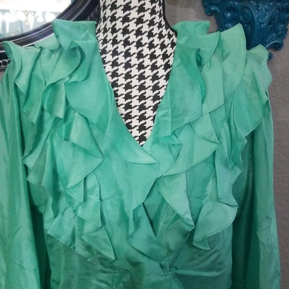 Gorgeous VTG Ruffled Silk Blouse - Picture 2 of 8